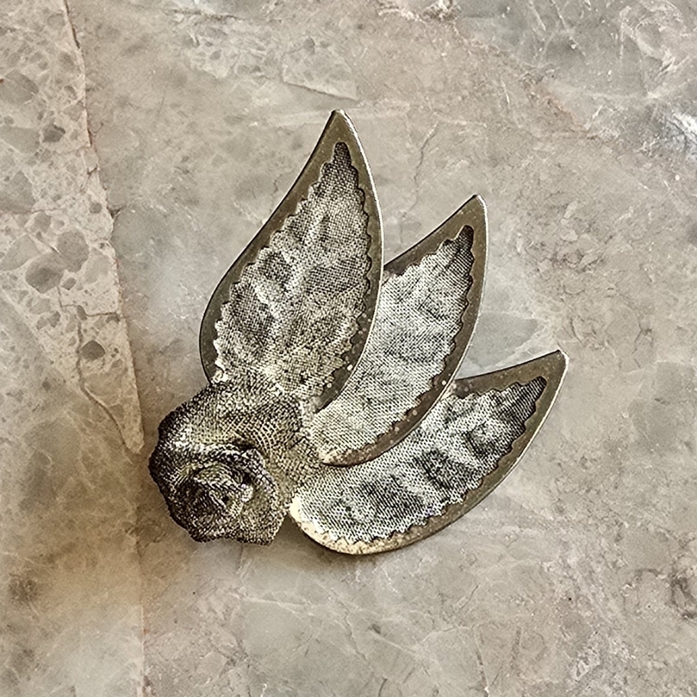 Vintage rose flower leaves pin brooch silver tone‎ mesh metal rustic retro